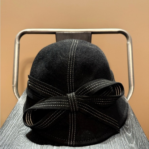 Vintage Kathy Jeanne 100 percent Woolfelt Black Women's Hat with Bow - Picture 1 of 5